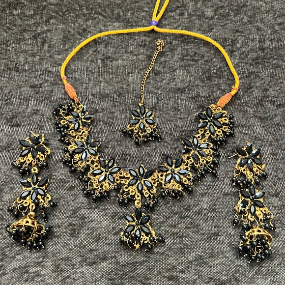 Indian Pakistani jhumka necklace earrings set - Picture 12 of 16